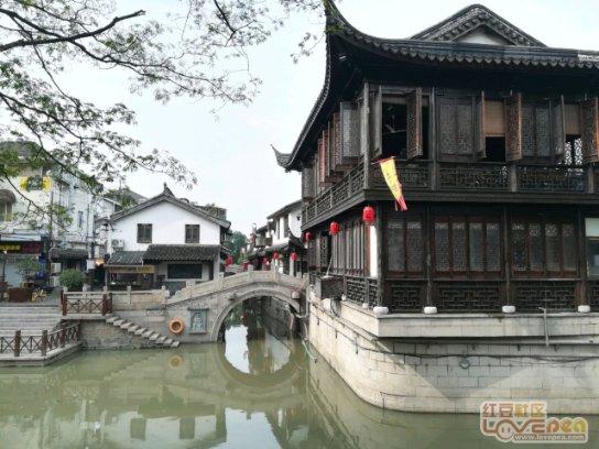 画线接蓝色球